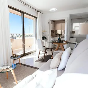 https://polo-apartments-8.1costadelsol.com